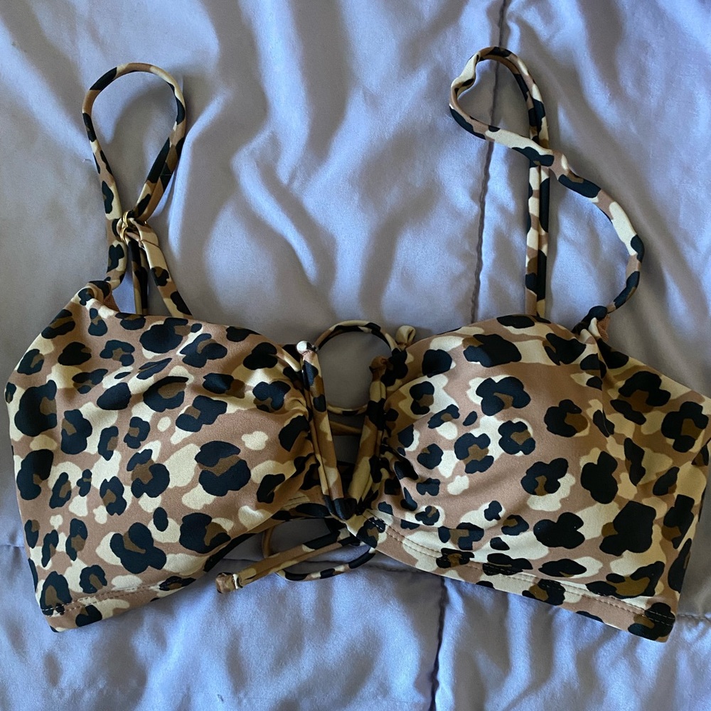 Time and Tru bikini top size Small